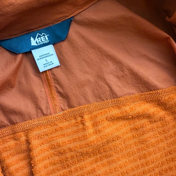 REI co-op Women's Large Outdoor Hiking zip up Vest in burnt orange Stretch Nylon - Picture 11 of 12